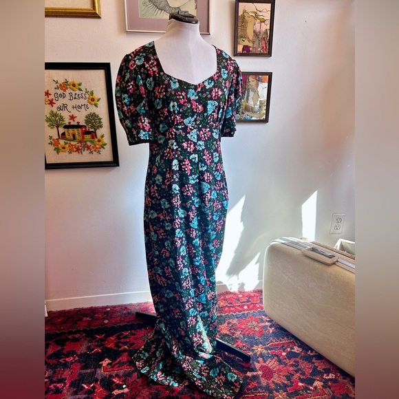Vintage 1970s Floral Prairie Maxi Dress – 40s Inspired Puff Sleeve Gown - Picture 8 of 8